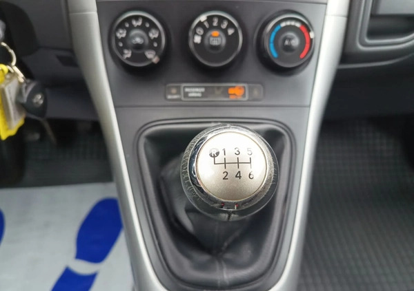 Toyota Auris cena 25900 przebieg: 201250, rok produkcji 2010 z Lębork małe 154